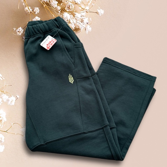 NWT FP Movement Top Score Barrel Pants | Evergreen | Size XS - Picture 4 of 9